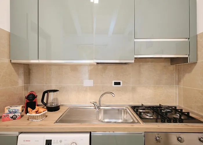Apartment 5 Cozy Pigneto Apt, Wifi & Ac *